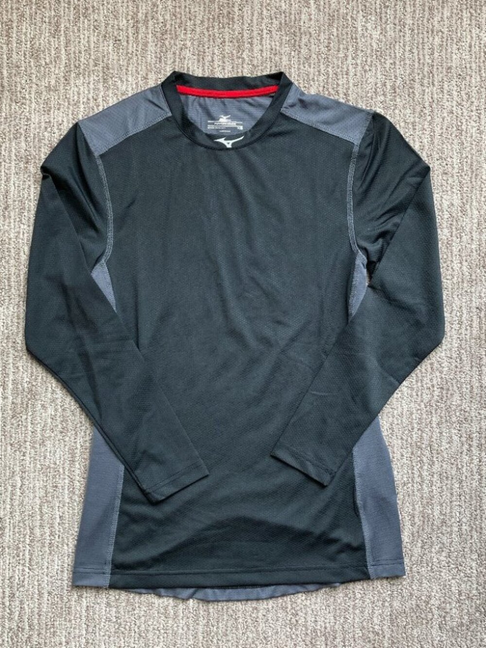 Men's XS Mizuno Elite Stretch Long Sleeve Performance Baseball Shirt black Gray
